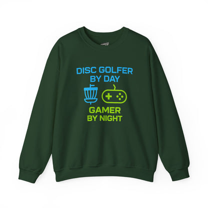 Disc Golfer by Day, Gamer by Night Men's Basic Crewneck Sweatshirt (Classic Fit)