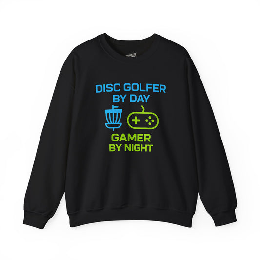 Disc Golfer by Day, Gamer by Night Men's Basic Crewneck Sweatshirt (Classic Fit)